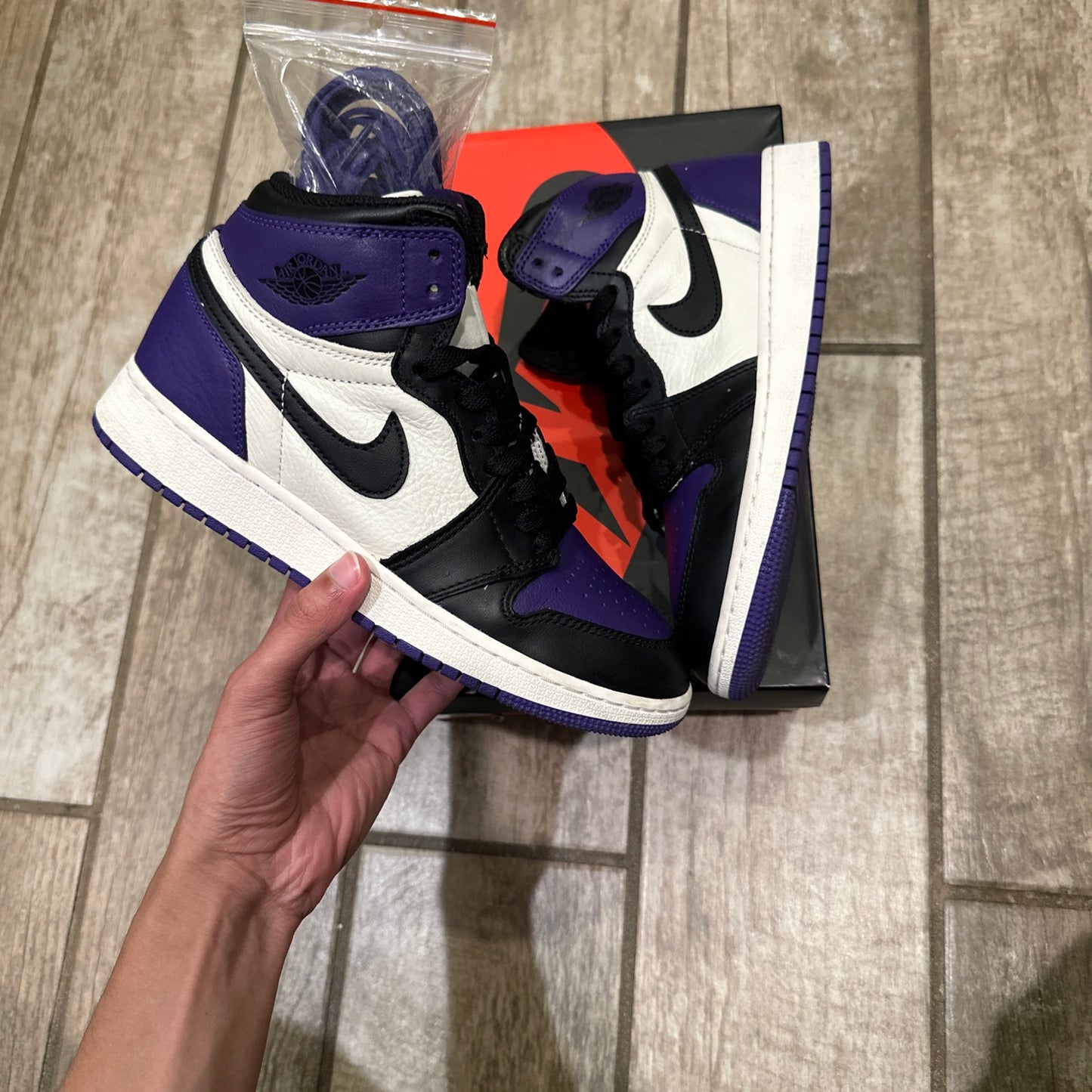 Jordan 1 Court Purple